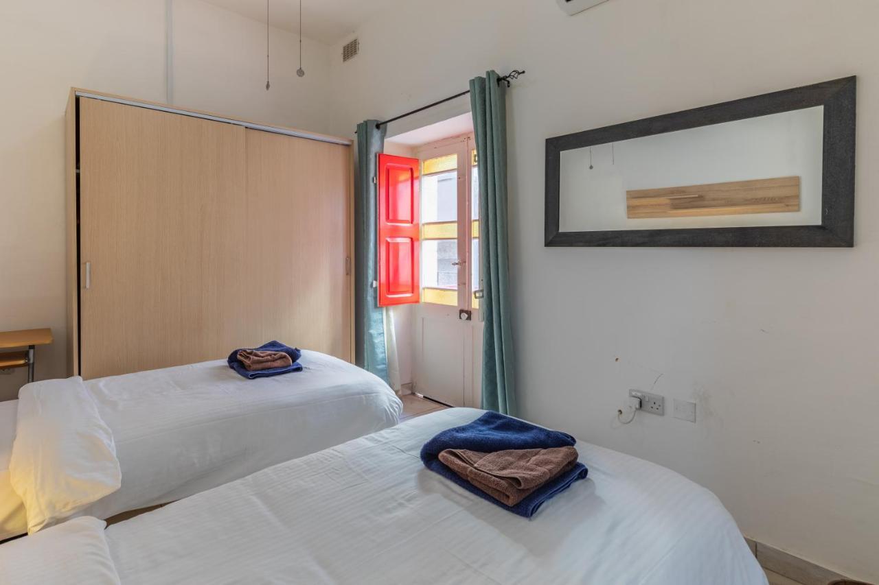 Bormla - Comfortable Two Bedroom Apartment Cospicua Екстериор снимка