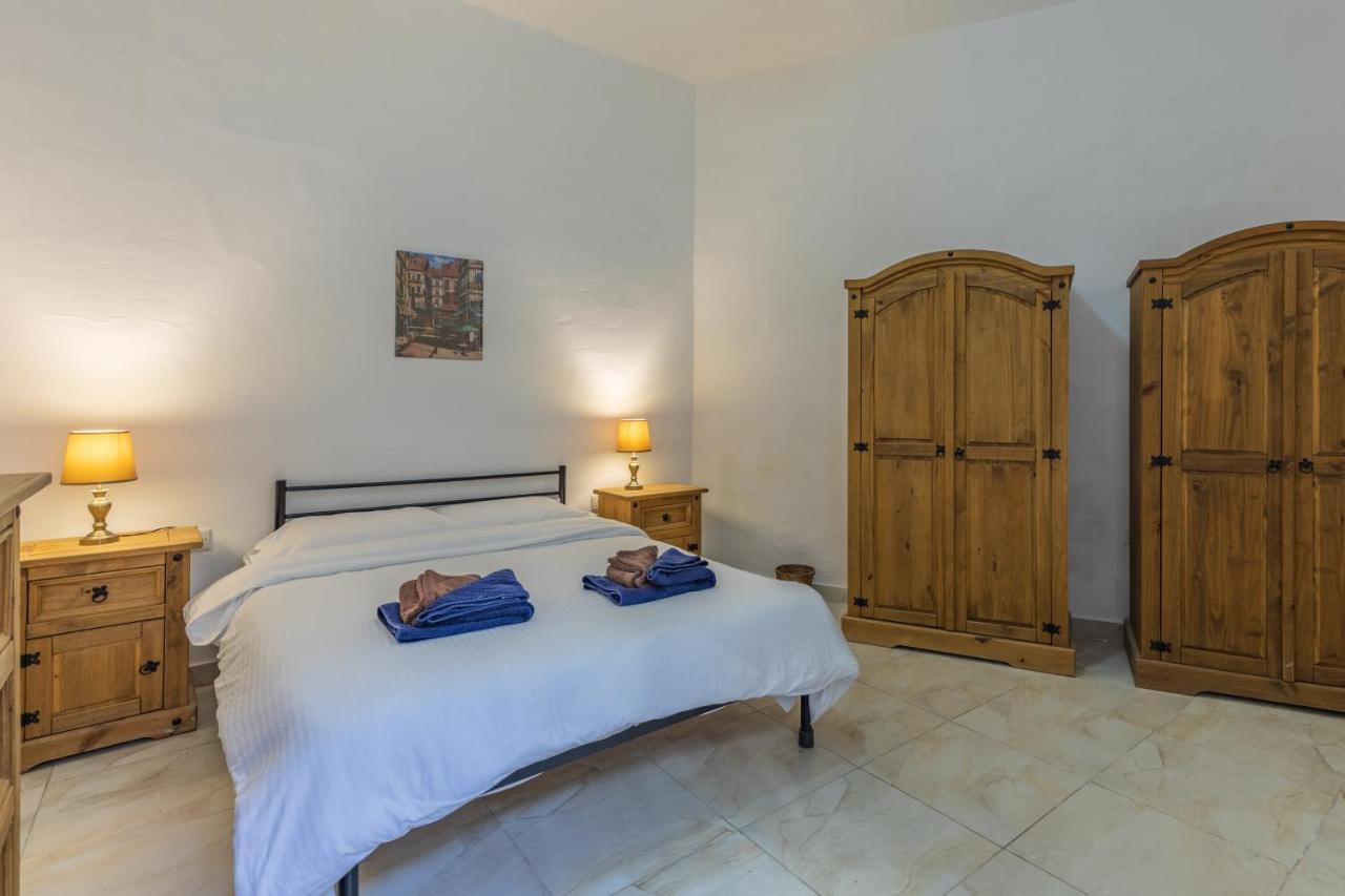 Bormla - Comfortable Two Bedroom Apartment Cospicua Екстериор снимка