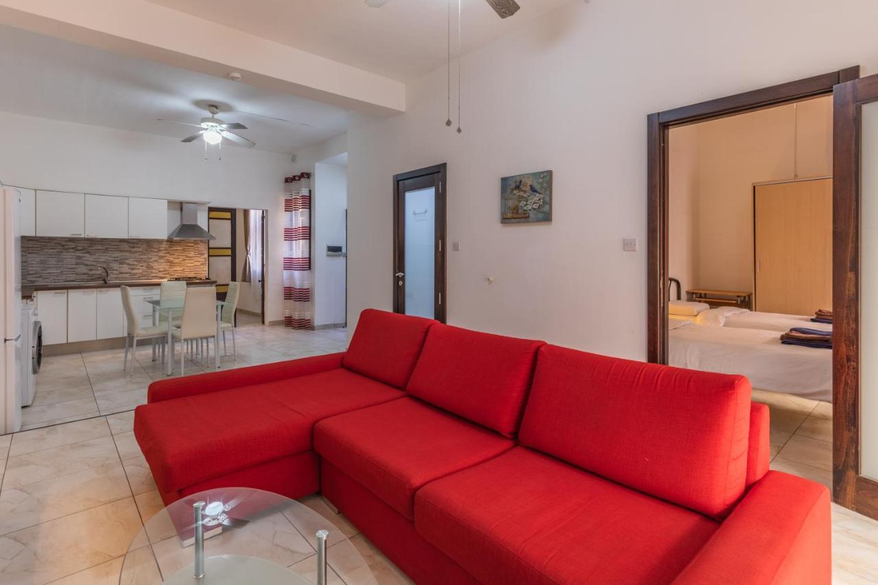 Bormla - Comfortable Two Bedroom Apartment Cospicua Екстериор снимка